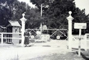 Historical gates, HMAS Cerberus, Crib Point